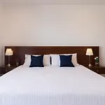 Kuyaan Coral Suites By Holiday In Playa